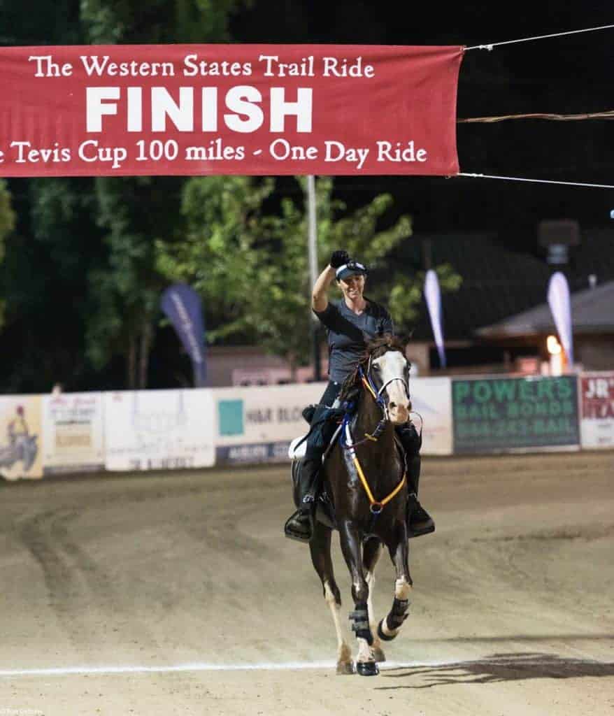 Auli Farwa and Tennessee Lane Win 2017 Tevis Cup