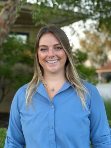 Picture of Katie McKenna, DVM