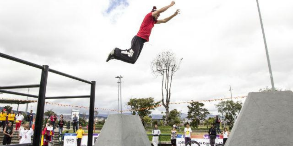 El Parkour, un deporte que crece en Colombia y Latinoamérica