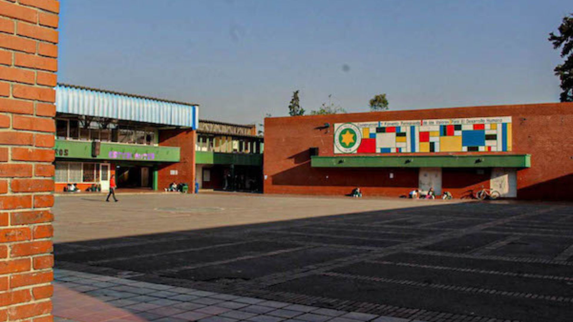 Se completa una semana de la toma pacífica de estudiantes en el INEM de Kennedy