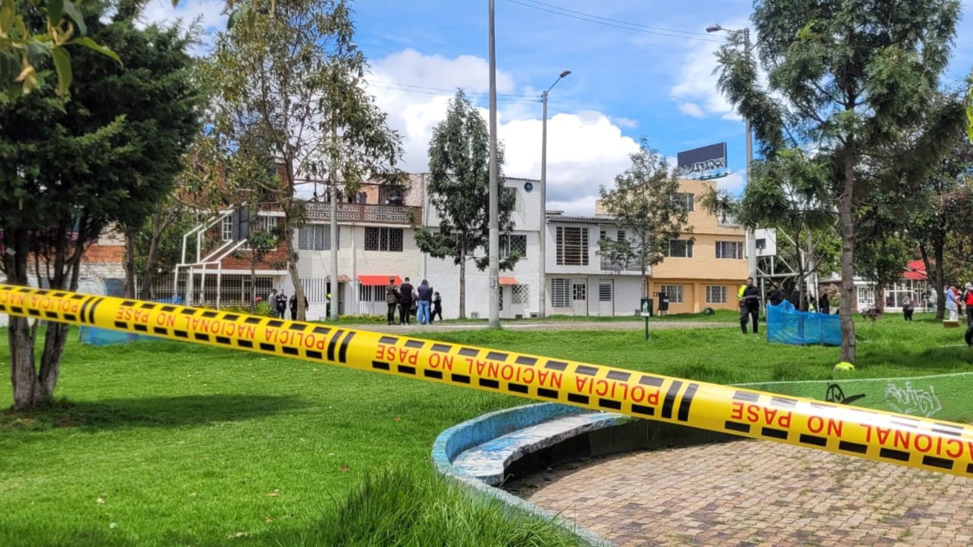 Hombre habría asesinado a su esposa y sus dos hijos en la localidad de Puente Aranda