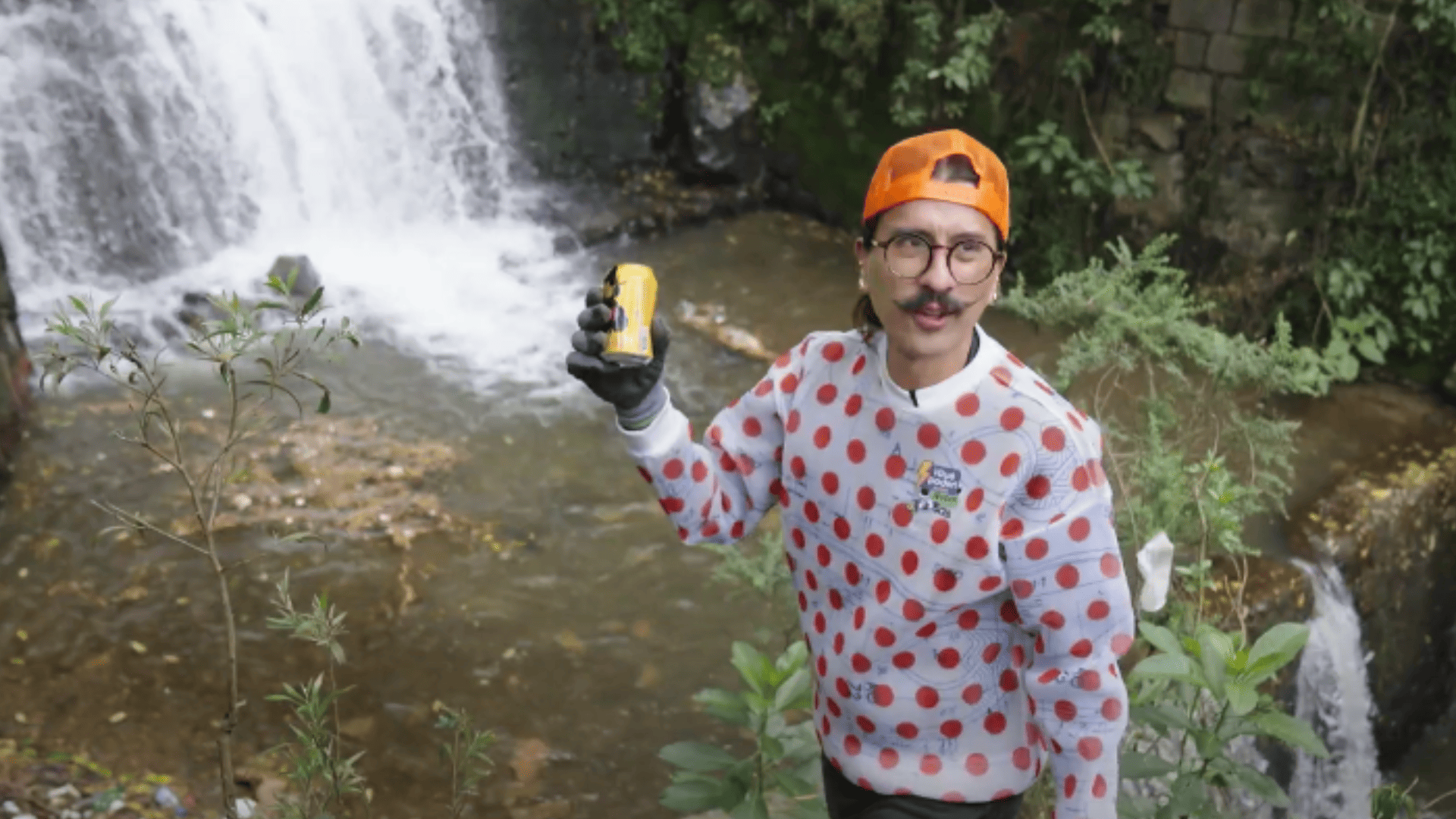 ‘Plogging’: una actividad física que ayuda a cuidar el planeta. Chema te lo cuenta