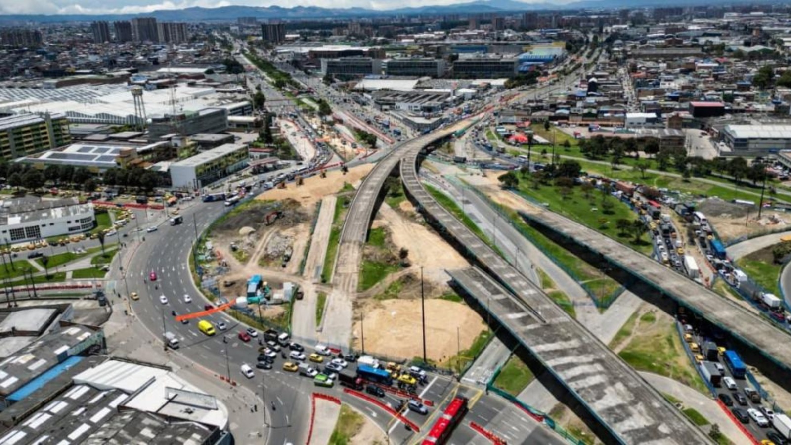 ¡Pilas! Habrá cierres viales y en TransMilenio por la implosión controlada del puente de Las Américas con Calle 13