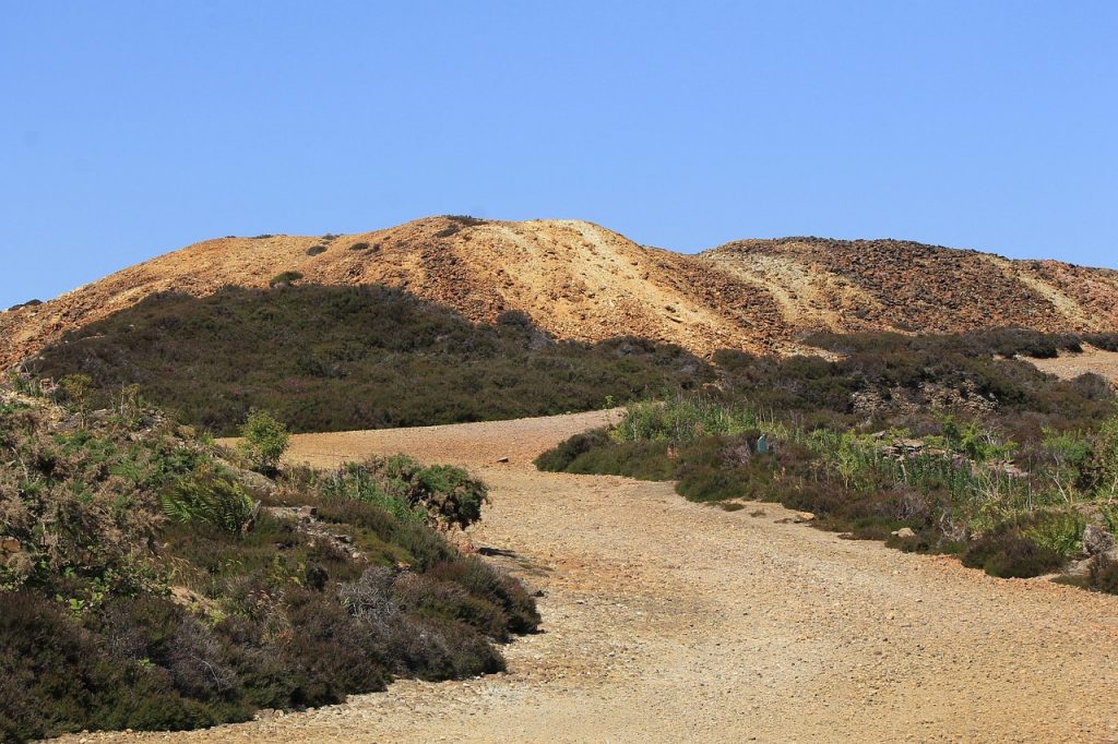 anglesey, parys mountain, wales, copper, mine, copper mine, tower, red, orange, earth, heather, purple, work, history, ruins, ruin, building, historic, landscape, welsh, hill, road, path, desert, brown earth, nature, brown work, brown history, brown path
