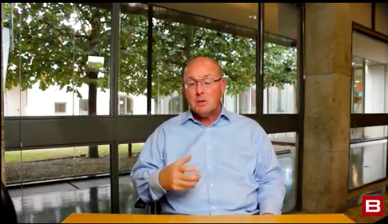 A day trading lesson with Nick Leeson. Source: Bizintra.com