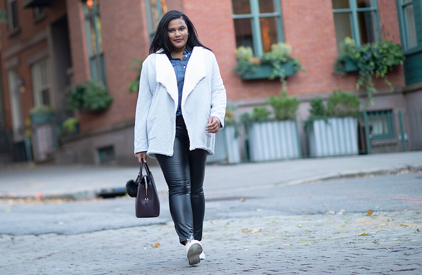 Plus size outfit featuring leather leggings