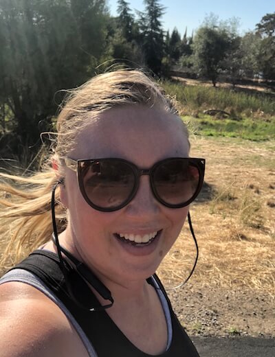 Dia stylist Ashby snaps a selfie while on a run.