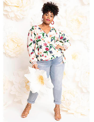 plus-size spring style date night going out floral top denim