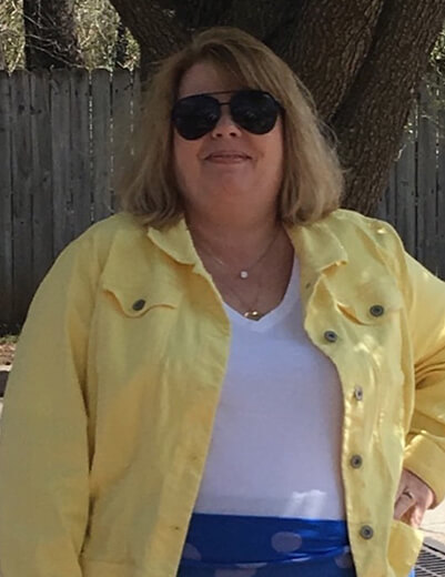 dressing for your age plus-size yellow denim jacket white tee jeans
