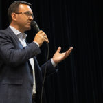 Candidate hosts MPs in town hall gathering