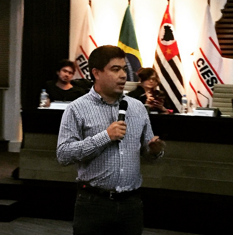 professor Marcelo Lau