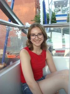 Profile photo of Lola Moore
