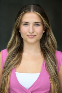 Profile photo of Alexa Campeau