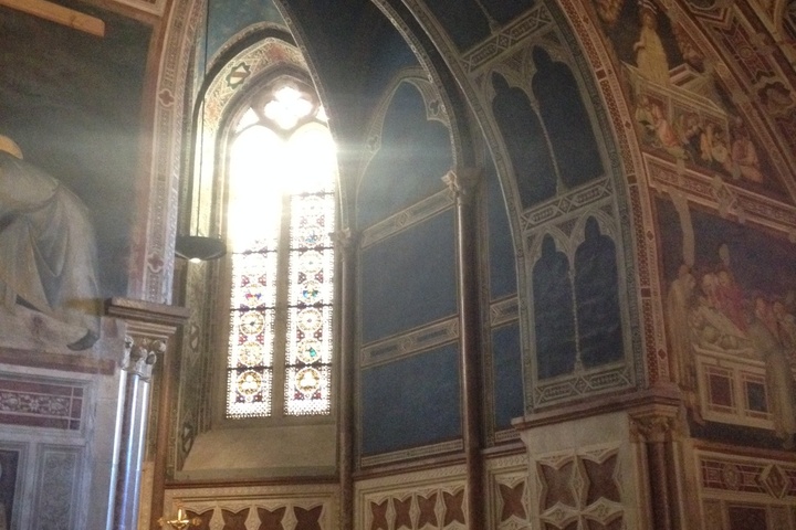 Assisi inside, nothing equals