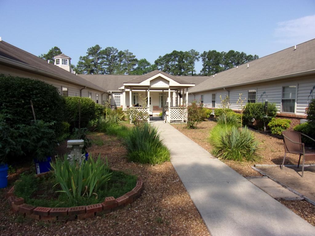 Magnolia Place Assisted Living in Waverly, TN (Tennessee) Adult Day Care