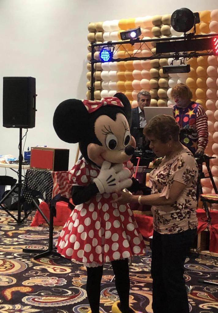 Healthy Solutions Adult Day Health Care in Van Nuys, CA