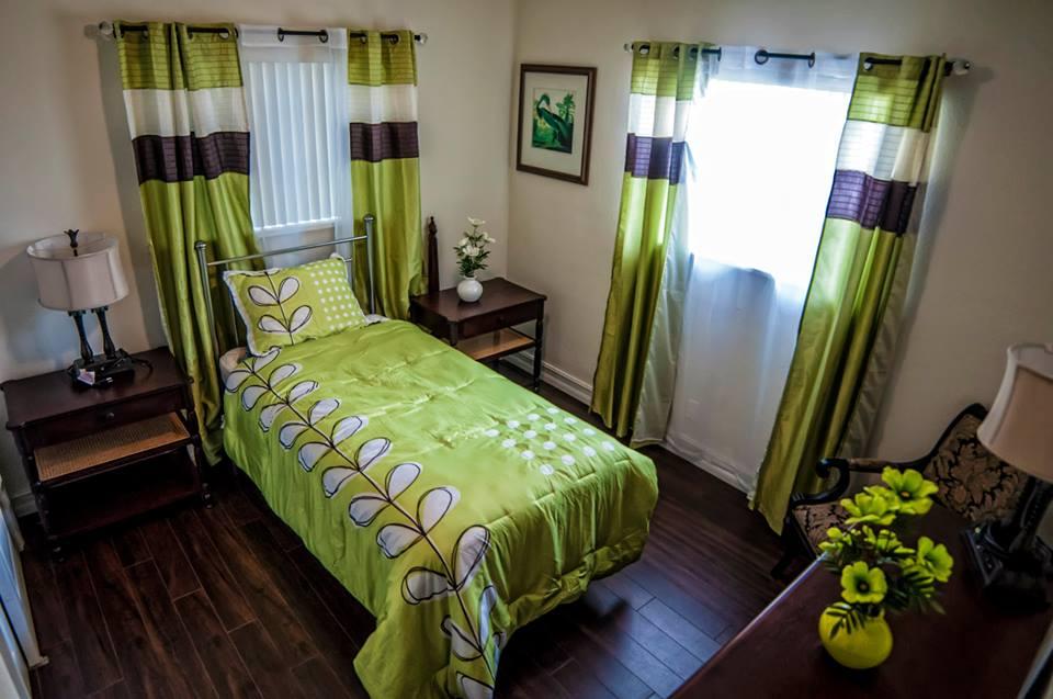 THE PALMS AT PLANTATION