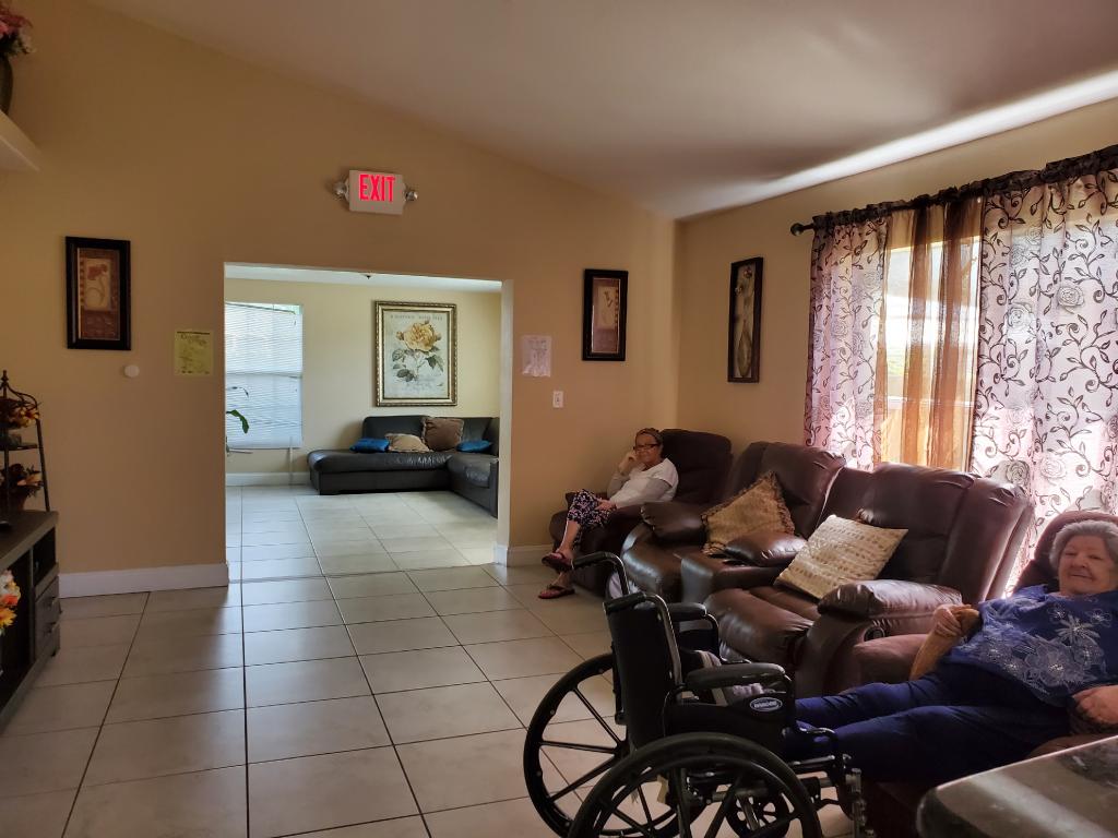 Bella Rose Assisted Living Facility in Tampa, FL