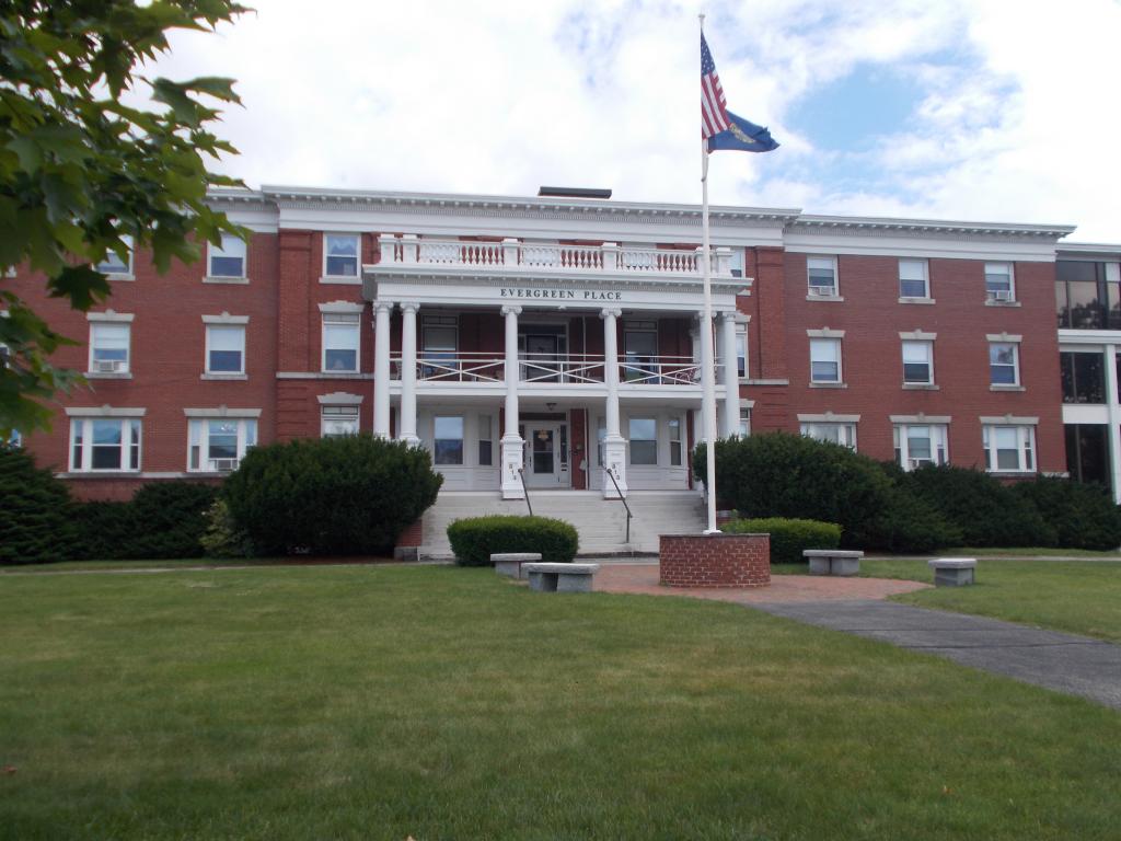 Evergreen Place Assisted Living in Manchester, NH