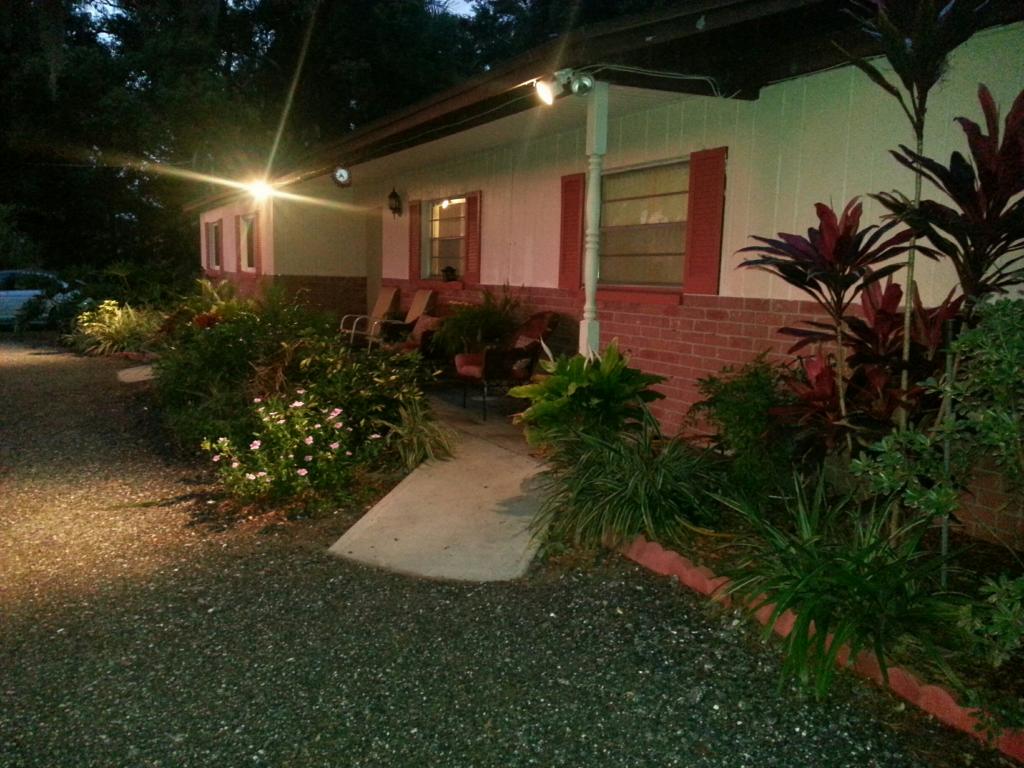 Exterior view of Zion Assisted Living Facility