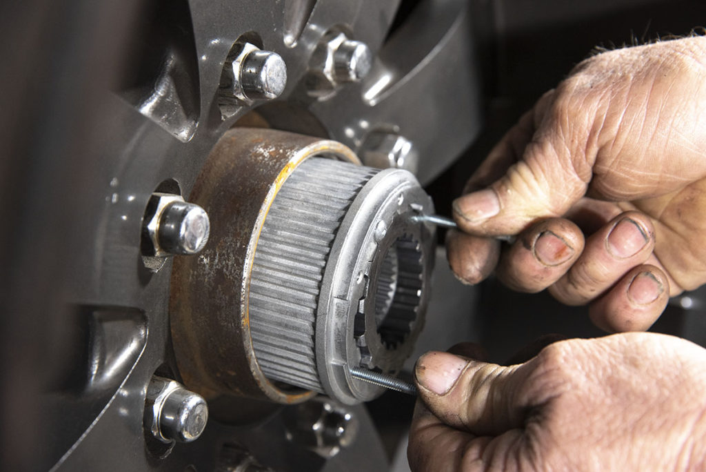 How To Replace Manual Locking Hubs Autowise