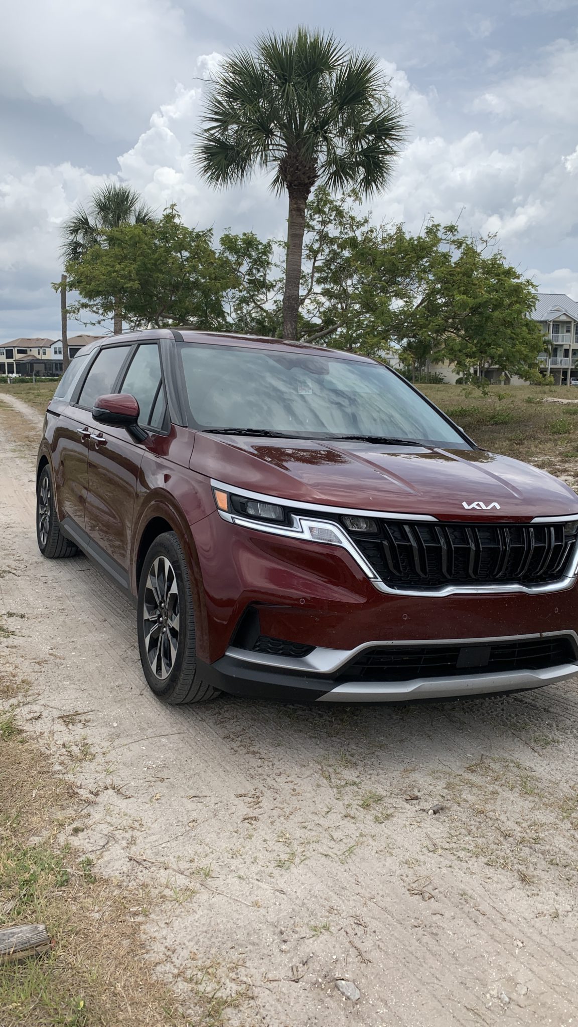 You Might Want To Stop Hating on The Minivan 2022 Kia Carnival vs. 2021 Kia Telluride Autowise