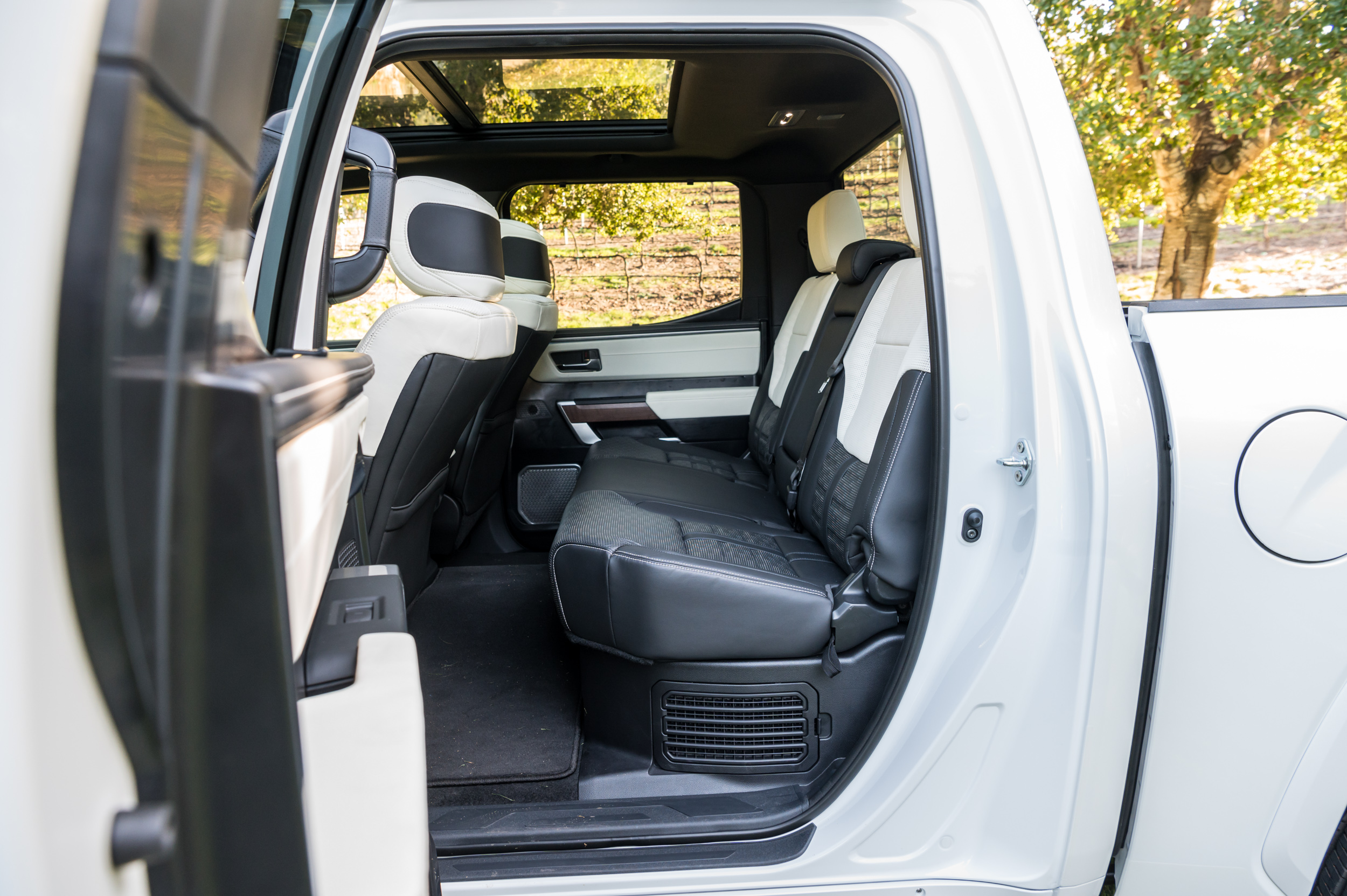 2022 Toyota Tundra Capstone hybrid review
