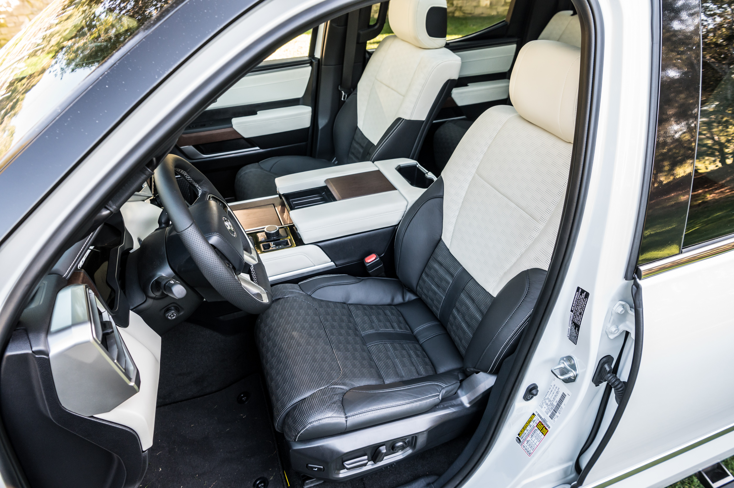 2022 Toyota Tundra Capstone hybrid review