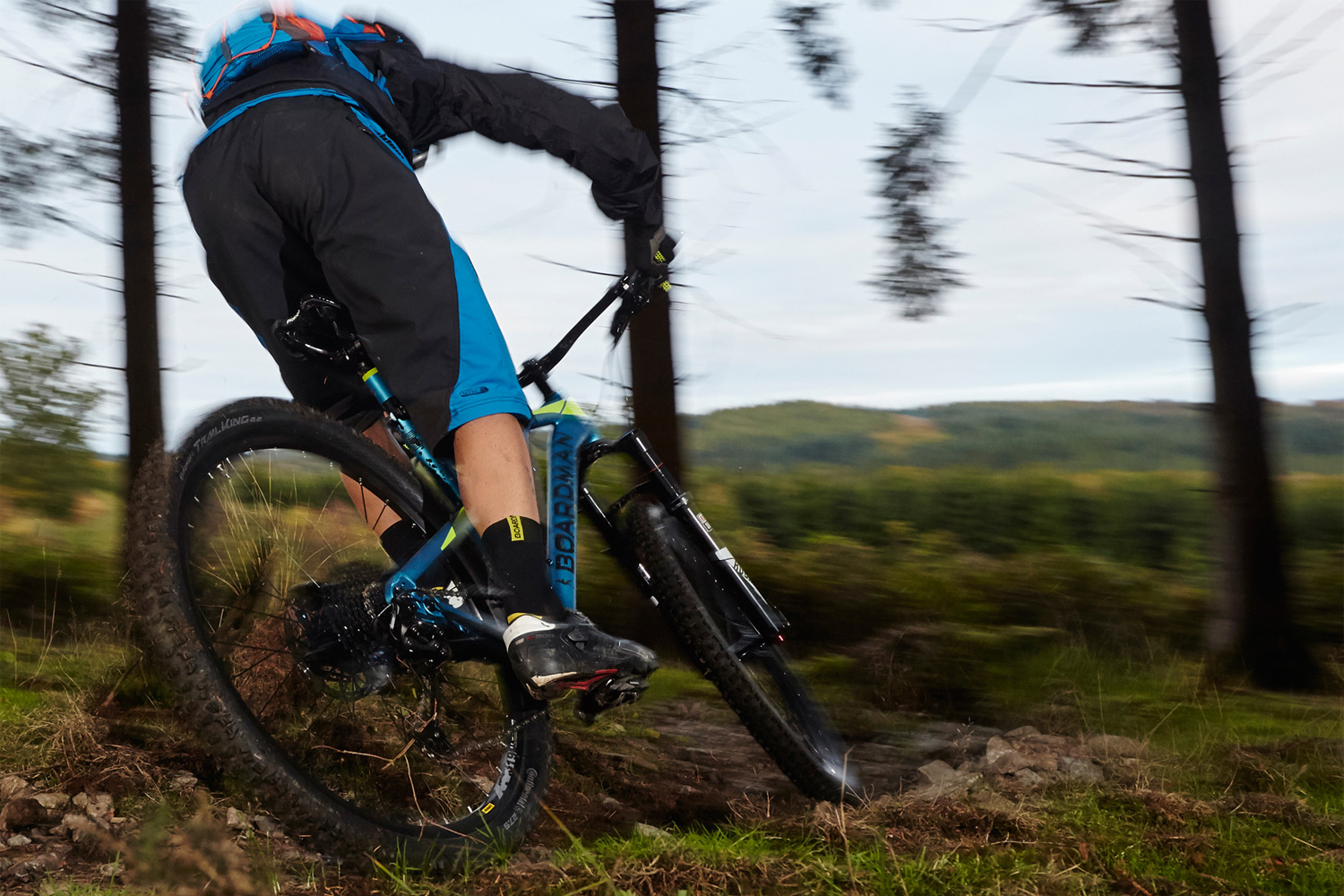 Boardman debuts new midrange mountain bikes together with Halfords