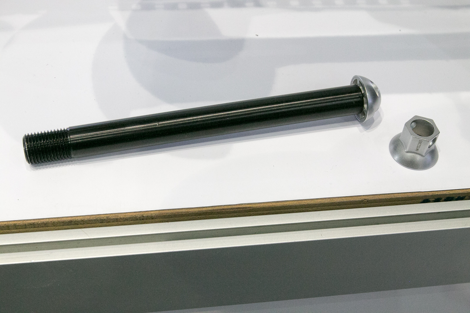 TPE16 Pinhead keys into new light weight frame locks, thru axle security on the way Bikerumor