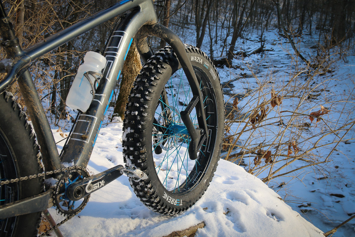 Just In Lauf's maintenance free Carbonara fat bike suspension fork