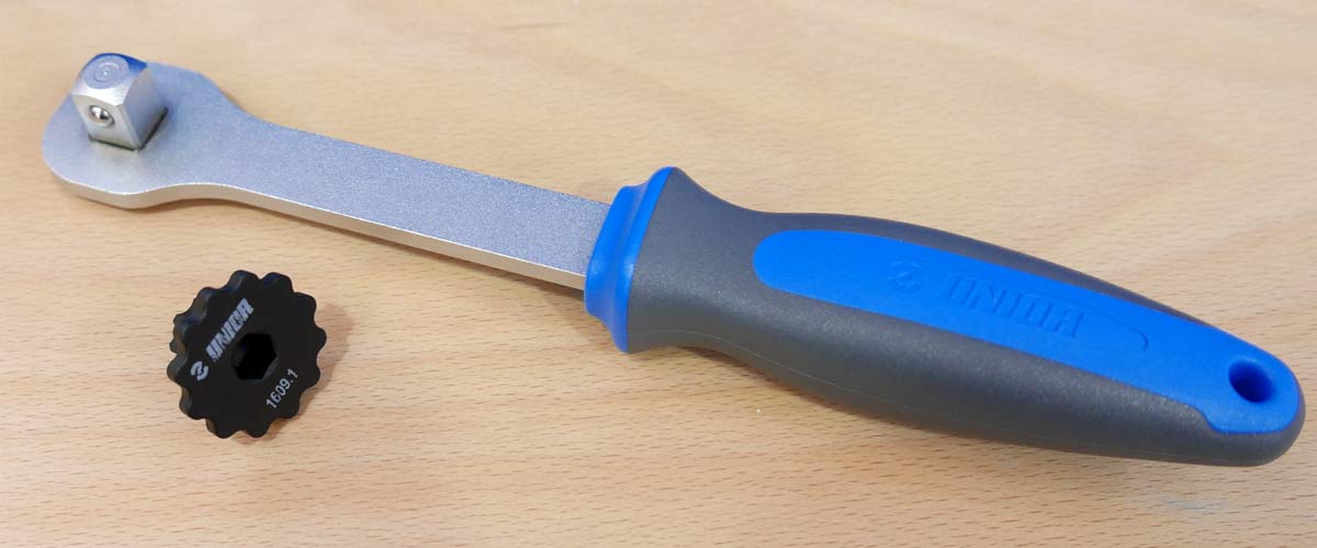 EB17 Unior Tool spins up unique Hub Genie, Pro Kit travel case, 2 for