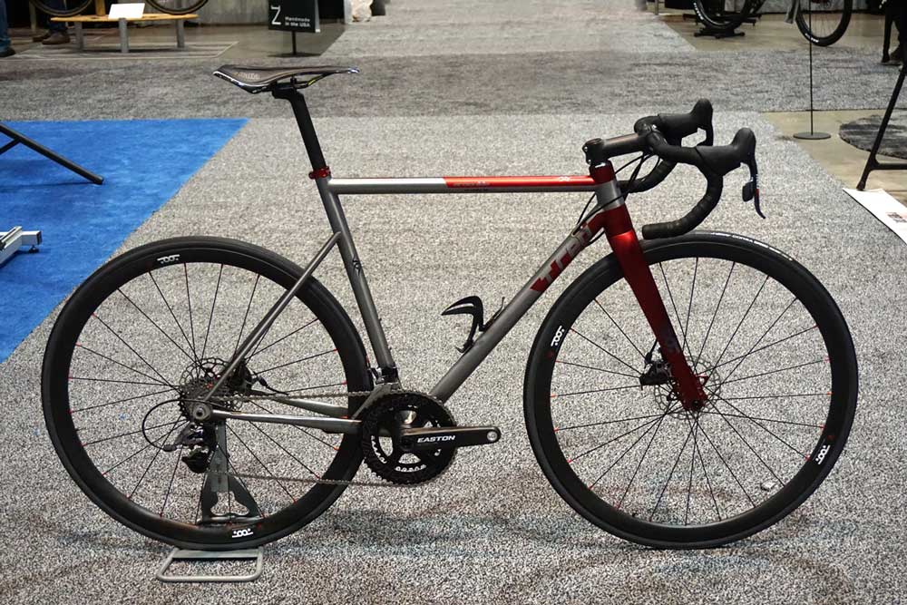 steel disc road bike