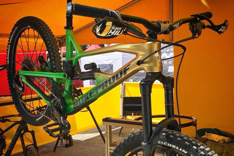 Nukeproof Mega 275c WORX sparkles Sam 