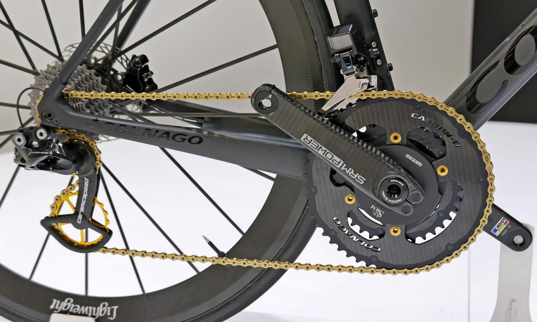 EB18: Colnago Concept Disc a road 
