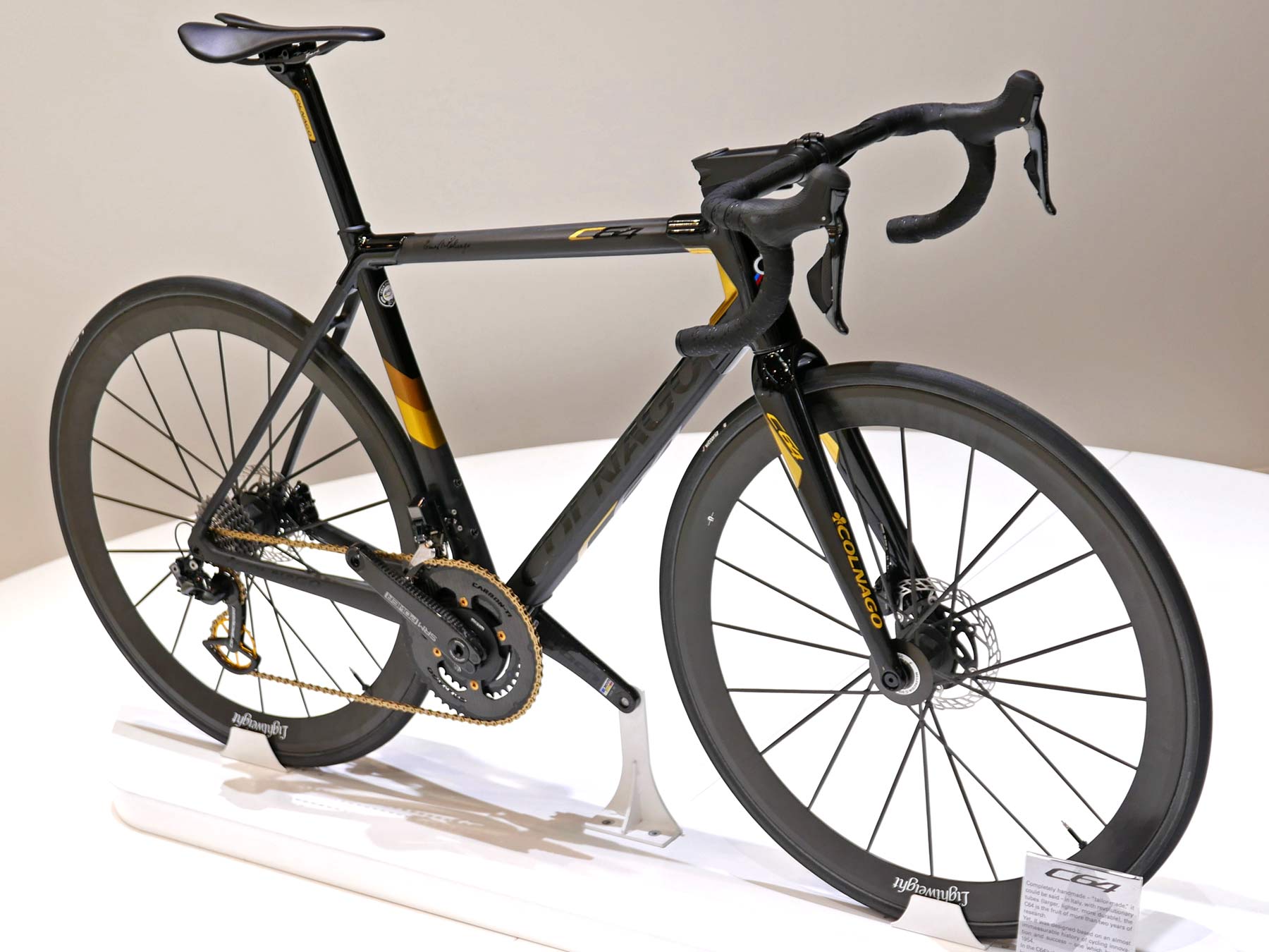 EB18: Colnago Concept Disc a road 