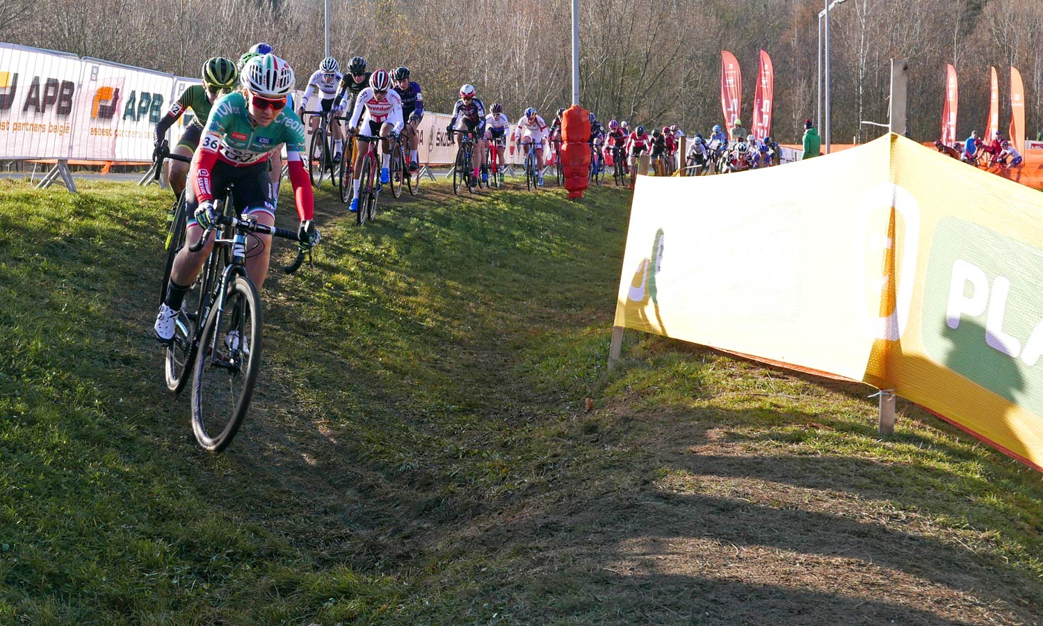 Zannata Z46 Disc cyclocross bike is the 