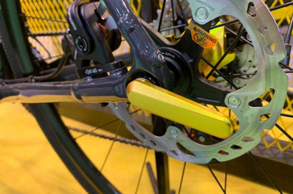 SwitchLever makes thru axles pretty 
