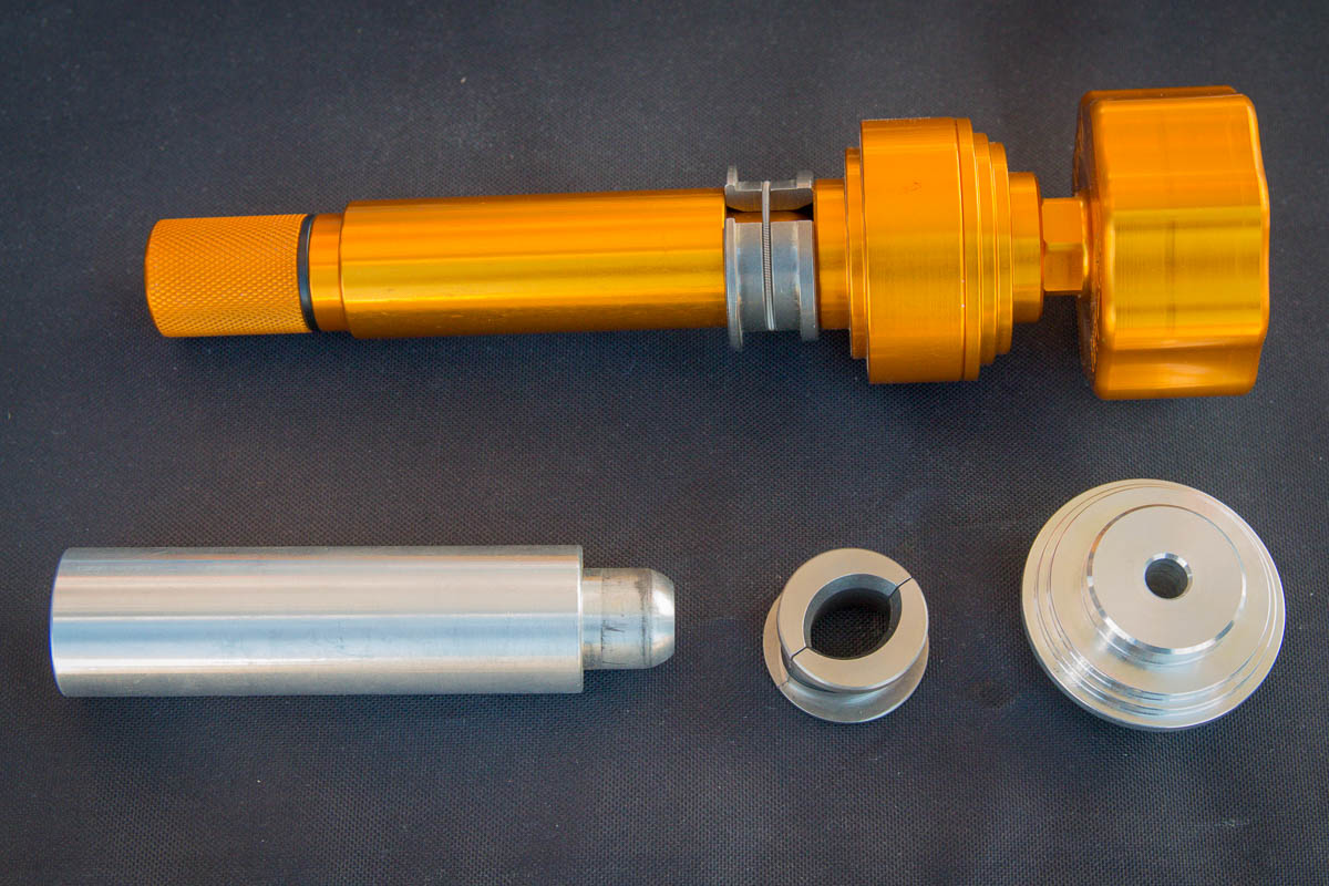 Enduro Multi Press is a compact tool for all bearings, DUB BBs, Tools