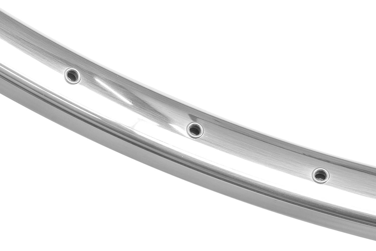 Velo Orange Voyager builds classic bike looks on wide tubeless gravel