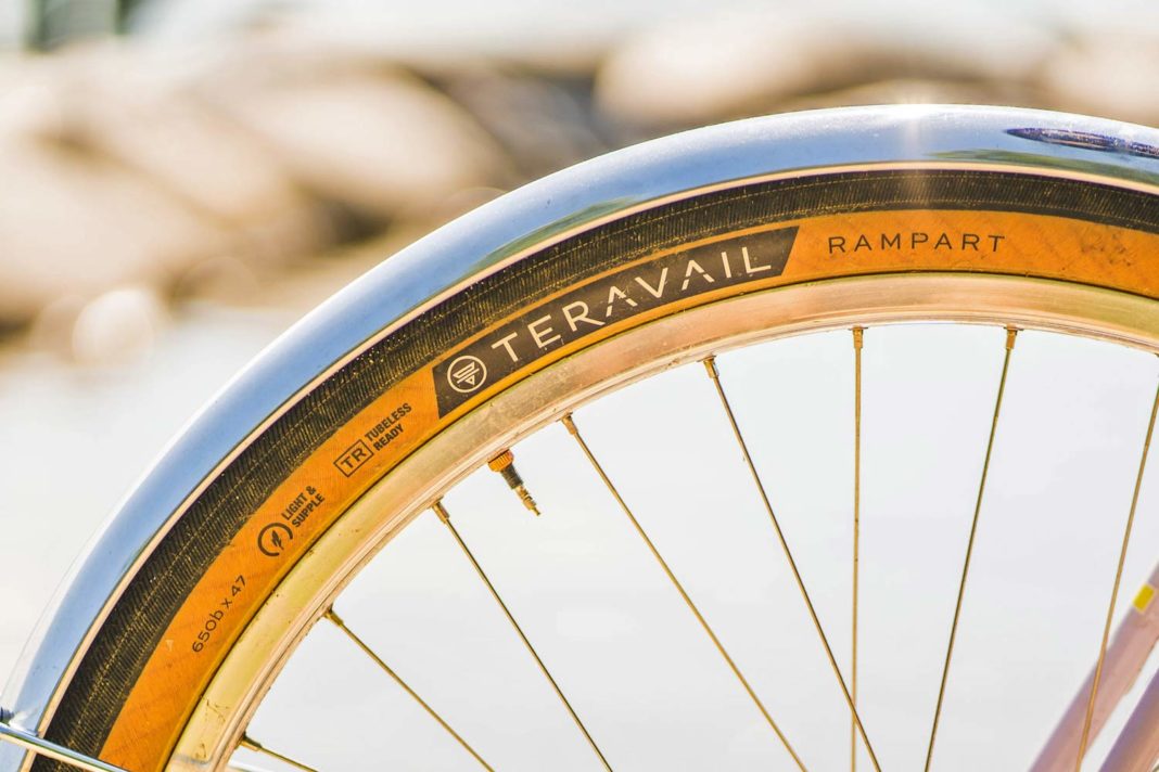 Velo Orange Voyager builds classic bike looks on wide tubeless gravel