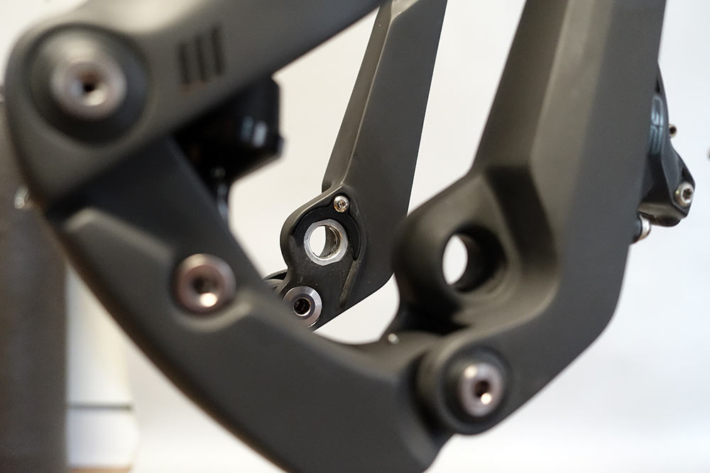 Review Trust Performance's The Message trailing link suspension fork