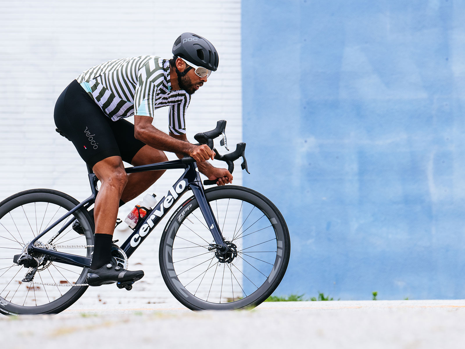 All new Cervelo Caledonia is a modern road bike w/ big tire clearance