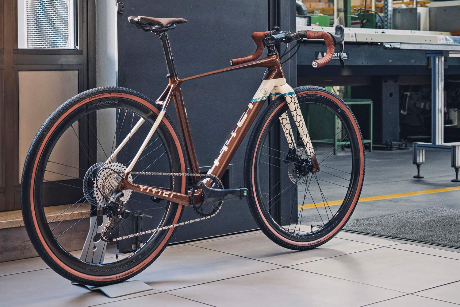 Where to get a Campagnolo Ekar 1x13 gravel bike now from 3T, Ridley