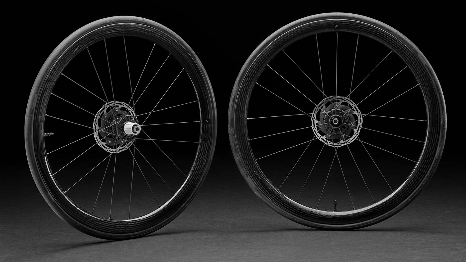 Fulcrum Speed Cmptzn brings stealth raceready speed to aero carbon