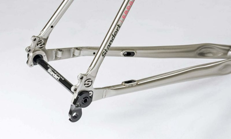 Standert Erdgeschoss stainless steel gravel bike packs in more ...