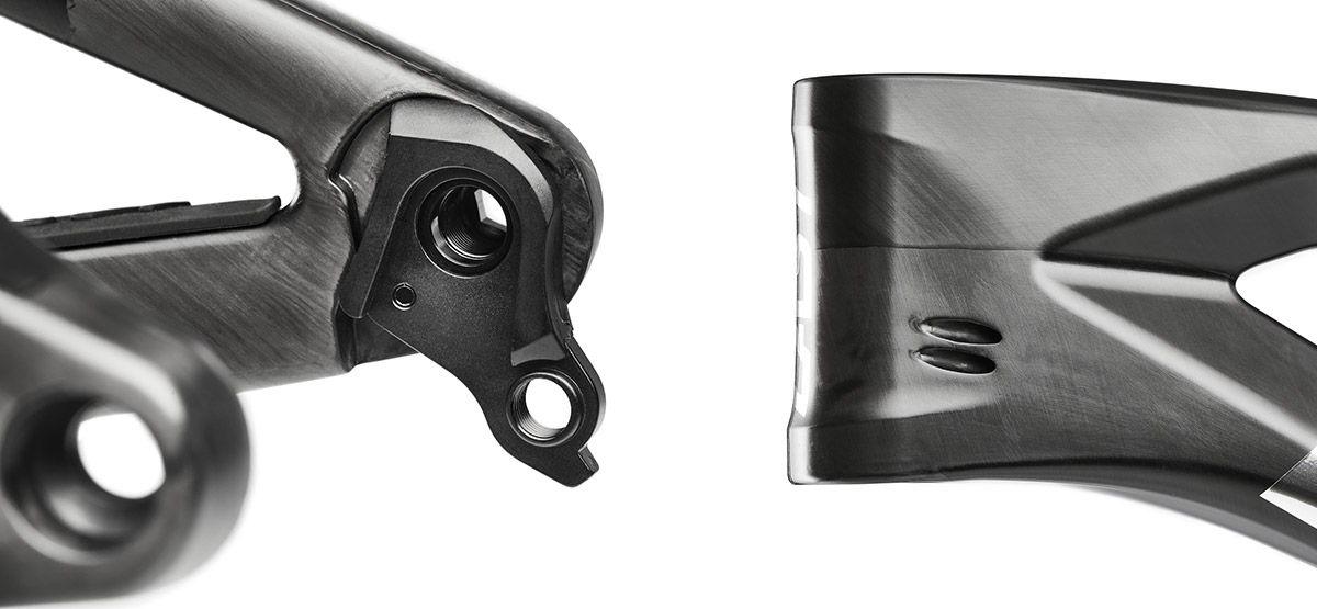 last cinto internal cable routing sram universal derailleur hanger udh