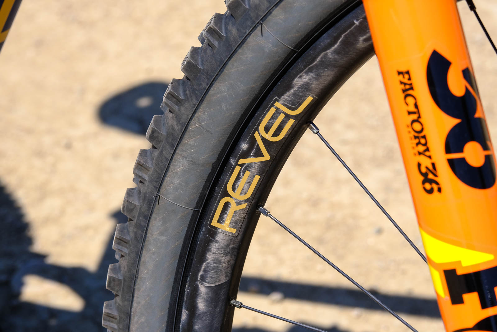 Revel's recyclable RW30 carbon mountain 