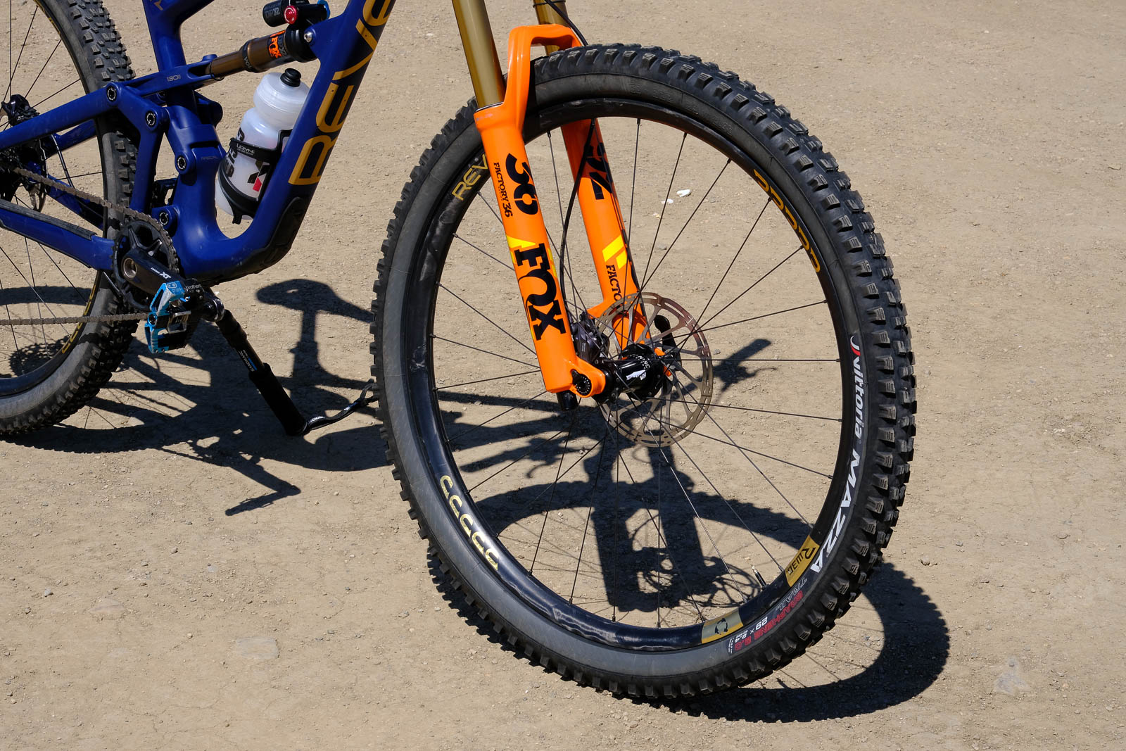 Revel's recyclable RW30 carbon mountain 