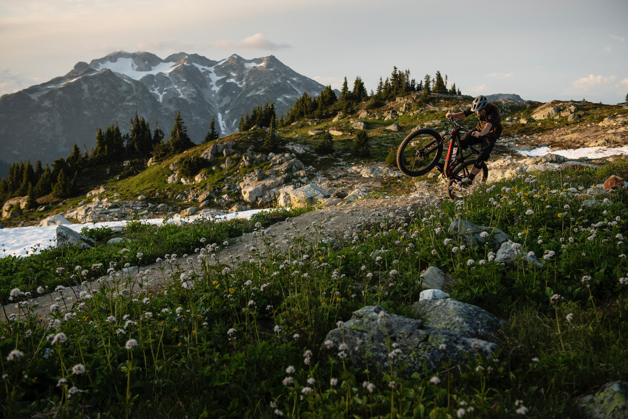 Bontrager Line Comp 30 wheels riding